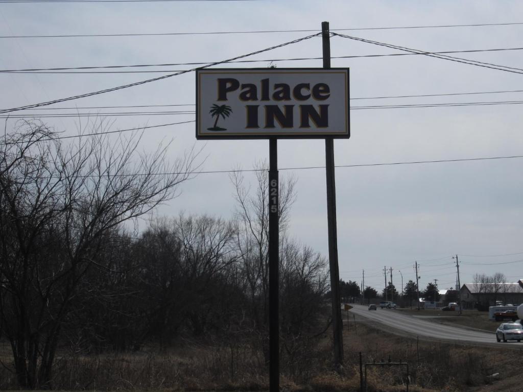 Palace Inn Des Moines Exterior foto